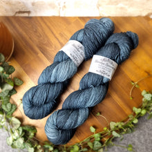 Lade das Bild in den Galerie-Viewer, Platinum Sock - Thunder