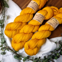 Lade das Bild in den Galerie-Viewer, Platinum Sock - Sunflower