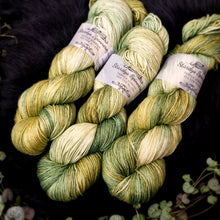 Lade das Bild in den Galerie-Viewer, Merino Silk Sock - Willow