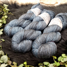 Lade das Bild in den Galerie-Viewer, Merino Silk Sock - Thunder