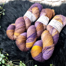 Lade das Bild in den Galerie-Viewer, Cash Sock - Plum Sauce