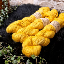 Lade das Bild in den Galerie-Viewer, Angel Delight - Sunflower