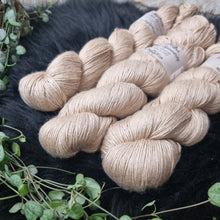 Lade das Bild in den Galerie-Viewer, Kathmandu (Camel/Silk) - Light Bronze