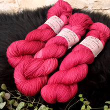 Lade das Bild in den Galerie-Viewer, Platinum Sock - Vino