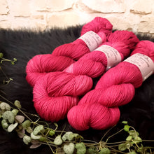 Lade das Bild in den Galerie-Viewer, Platinum Sock - Vino