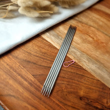 Lade das Bild in den Galerie-Viewer, Nadelspiel HiyaHiya 15cm extra spitz / sharp