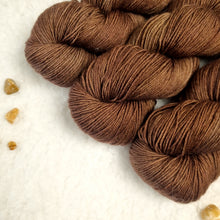 Lade das Bild in den Galerie-Viewer, Yak Sock - Schoggi