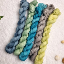 Lade das Bild in den Galerie-Viewer, Colourwork Mini-Set - Emerald Lake (5×20g)