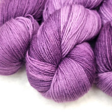 Lade das Bild in den Galerie-Viewer, Platinum Sock - Viola
