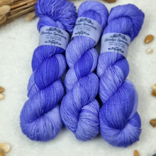 Lade das Bild in den Galerie-Viewer, Platinum Sock - Bluebell