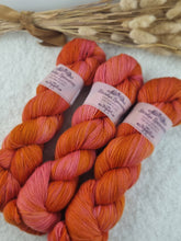 Lade das Bild in den Galerie-Viewer, Platinum Sock - Peach on the Beach