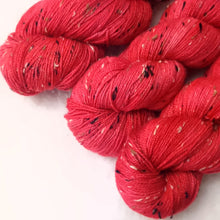 Lade das Bild in den Galerie-Viewer, Donegal Tweed - Kirsche