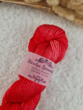 Lade das Bild in den Galerie-Viewer, Merino Silk Sock - Klatschmohn