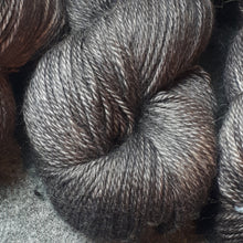 Lade das Bild in den Galerie-Viewer, Angel Delight - Thunder