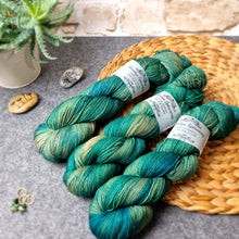 Lade das Bild in den Galerie-Viewer, Yak Sock - Forst