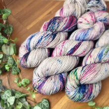 Lade das Bild in den Galerie-Viewer, Yak Sock - Barbouiller