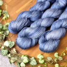 Lade das Bild in den Galerie-Viewer, Kathmandu (Camel/Silk) Lace - Lapislazuli