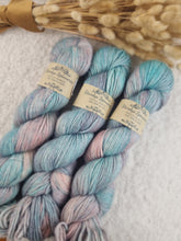 Lade das Bild in den Galerie-Viewer, Angel Delight DK - Blush in the Sky
