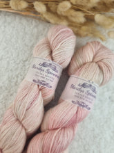 Lade das Bild in den Galerie-Viewer, Angel Delight - Blush

