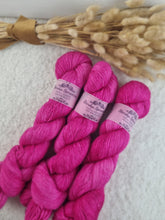 Lade das Bild in den Galerie-Viewer, Angel Delight - Hot Pink
