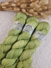 Lade das Bild in den Galerie-Viewer, Angel Delight - Rosemary

