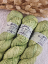 Lade das Bild in den Galerie-Viewer, Angel Delight - Rosemary

