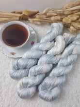 Lade das Bild in den Galerie-Viewer, Lace Silk: Special Edition (streng limitiert)
