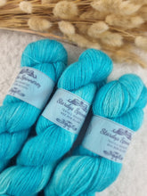 Lade das Bild in den Galerie-Viewer, Angel Delight - Eisbonbon
