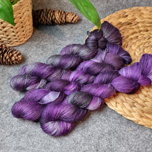 Lade das Bild in den Galerie-Viewer, Angel Delight - Mystique
